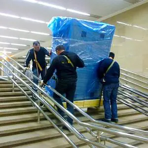 Транспортировка торгового оборудования с грузчиками Газель для перевозки торгового оборудования по Домодедово и области