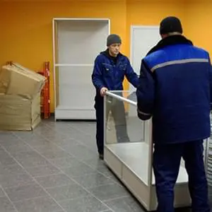 Безопасная доставка торгового оборудования с грузчиками на Газели Безопасная перевозка торгового оборудования Газелью по Домодедово